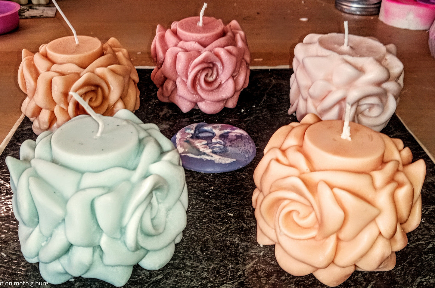 Roses Round Pillar